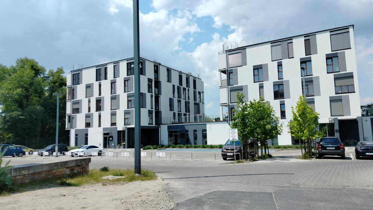 Apartament Starolecka Warta Residence Parking Included พอซนาน ภายนอก รูปภาพ